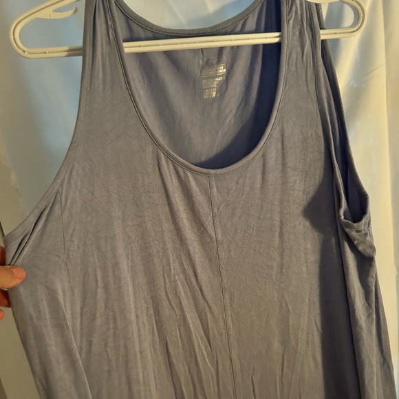 One  Orange and  one Gray Tank Top- orange is a George 3x- - Picture 4 of 13